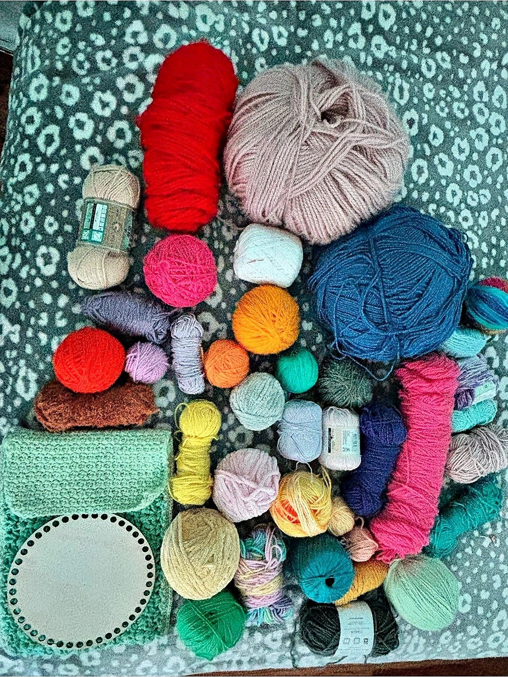 Multicolor Yarn Craft Lot - Picture 2 of 16